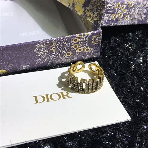 j'adior ring